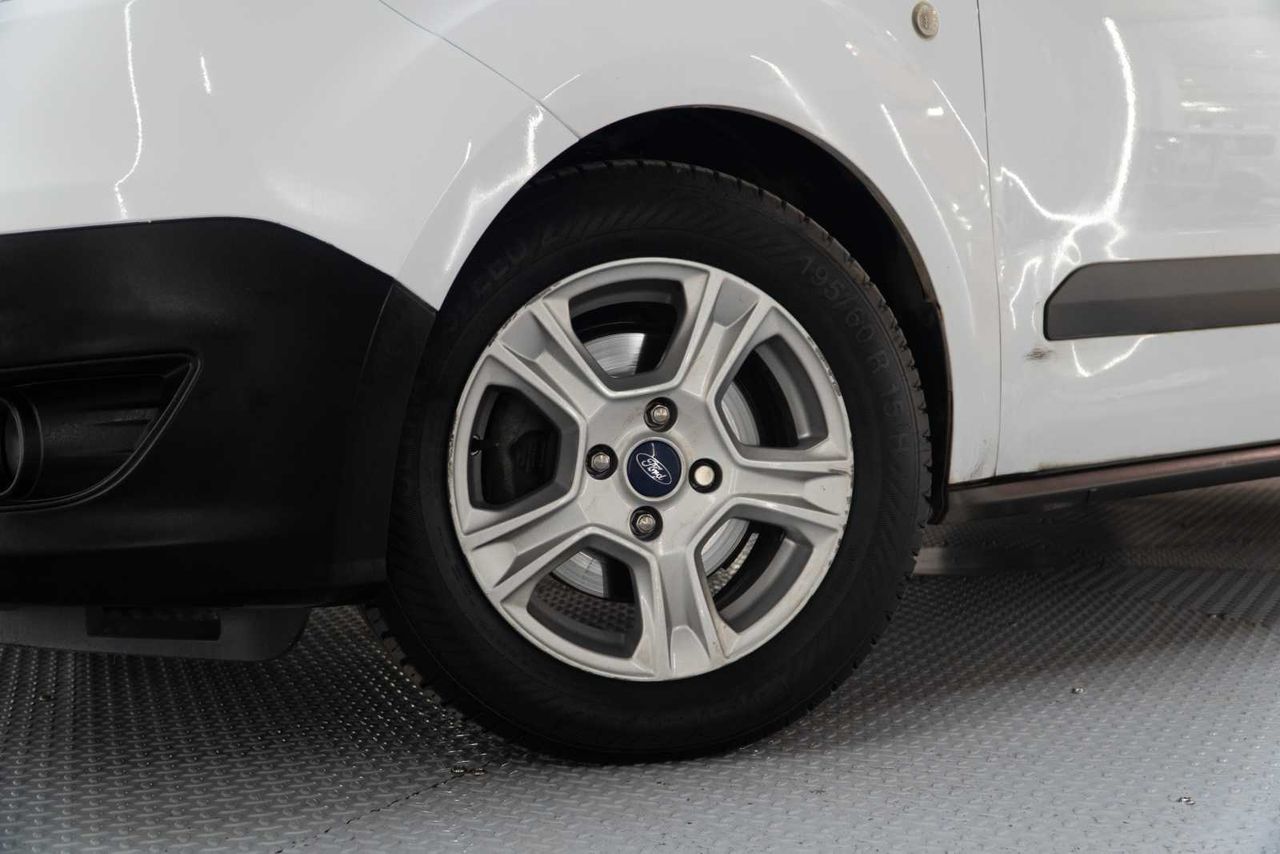 Ford Transit Courier    74kw  - Foto 22