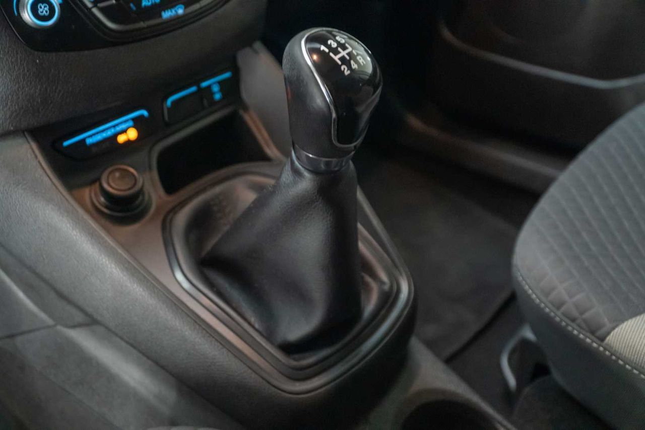 Ford Transit Courier    74kw  - Foto 16