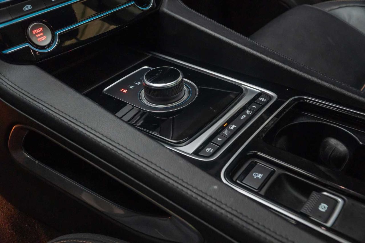 Jaguar F-Pace 2.0L i4D 132kW Pure Auto - Foto 21