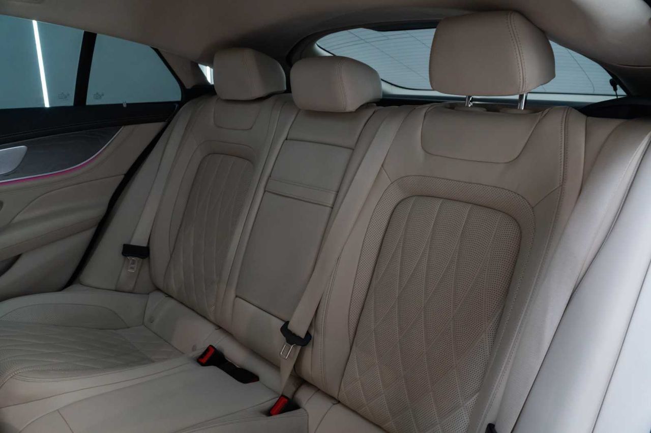 Mercedes AMG-GT  coupe 43 4matic+ - Foto 24