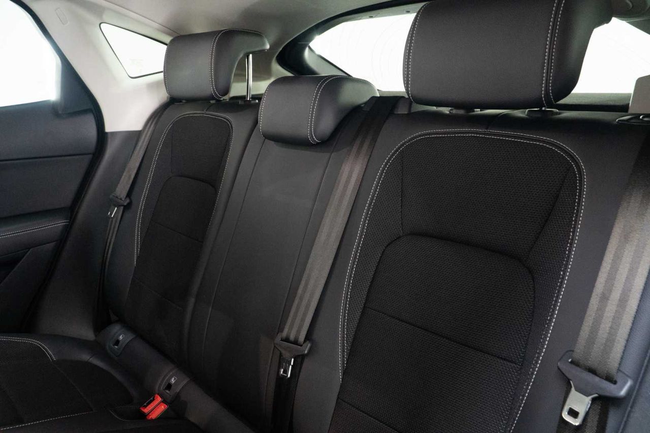 Jaguar E-Pace 2.0D 110kW R-Dynamic  - Foto 15