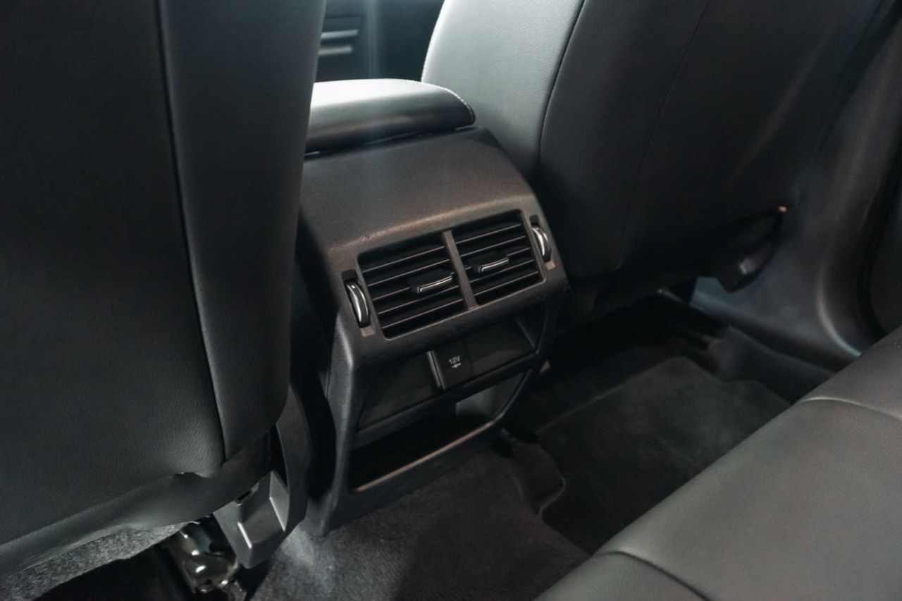 Jaguar E-Pace 2.0D 110kW R-Dynamic  - Foto 21