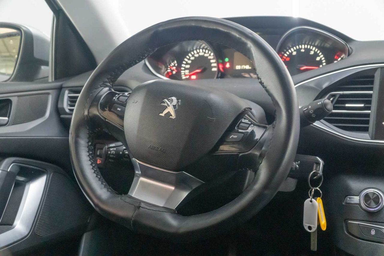 Peugeot 308 5p Style 1.2 PureTech 110 S&S - Foto 22
