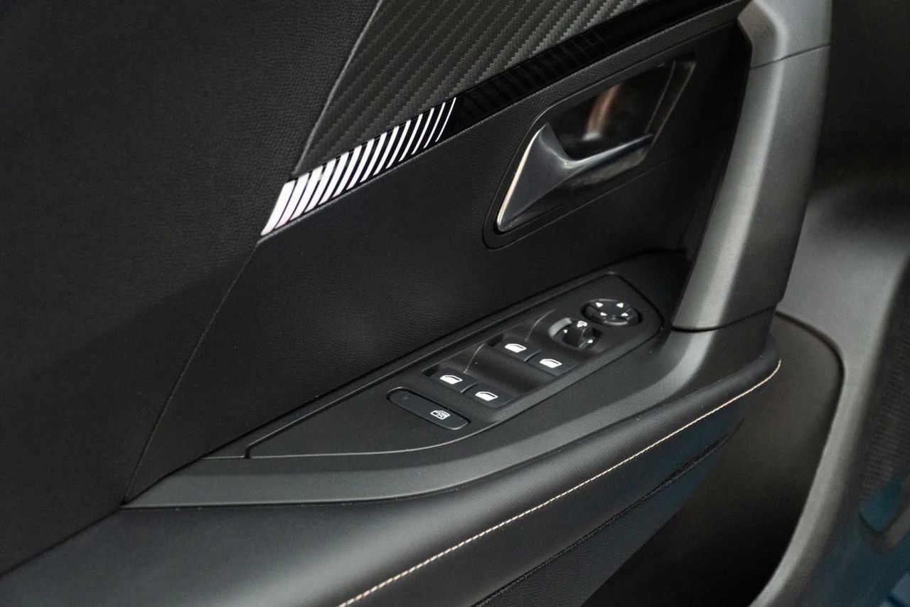 Peugeot 2008 Allure Gasolina 100 S&S 6 Vel. MAN - Foto 19