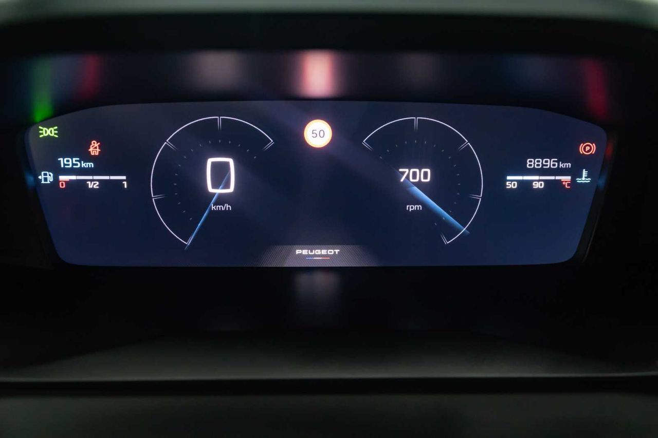 Peugeot 2008 Allure Gasolina 100 S&S 6 Vel. MAN - Foto 13