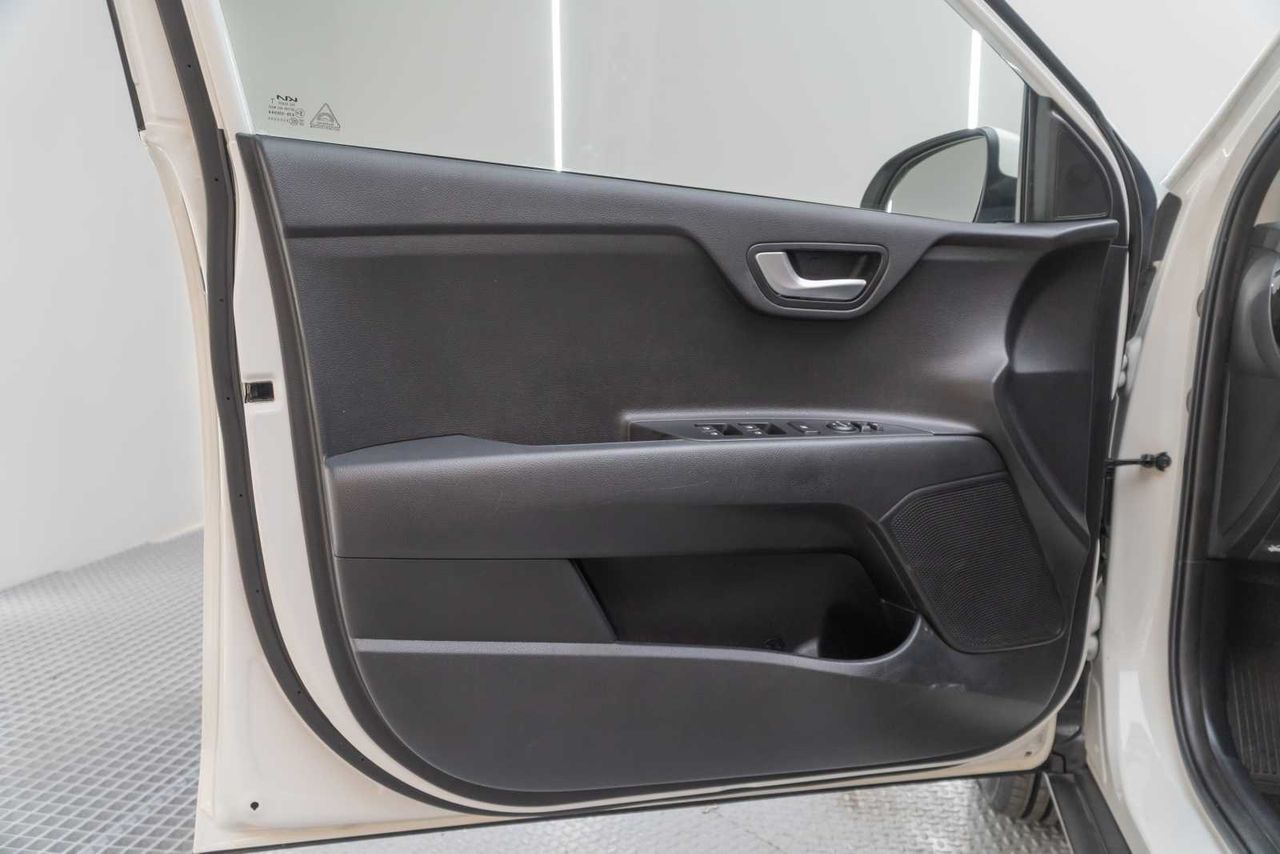 Kia Stonic 1.0 T-GDi 74kW (100CV) MHEV iMT Drive  - Foto 17