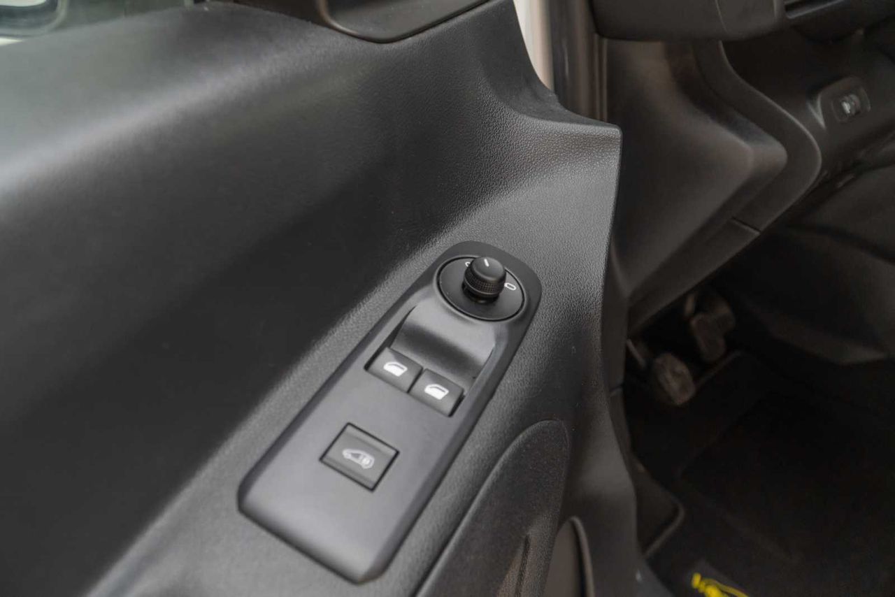 Toyota Proace City 1.5d 75kw (100cv) gx 650kg media (ac)  - Foto 16