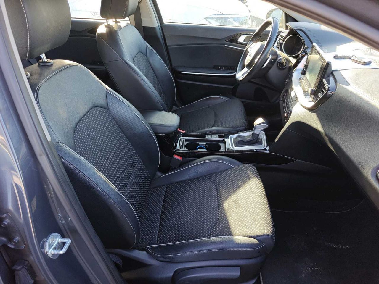 Kia XCeed 1.6 GDi PHEV 104kW (141CV) eDrive - Foto 7