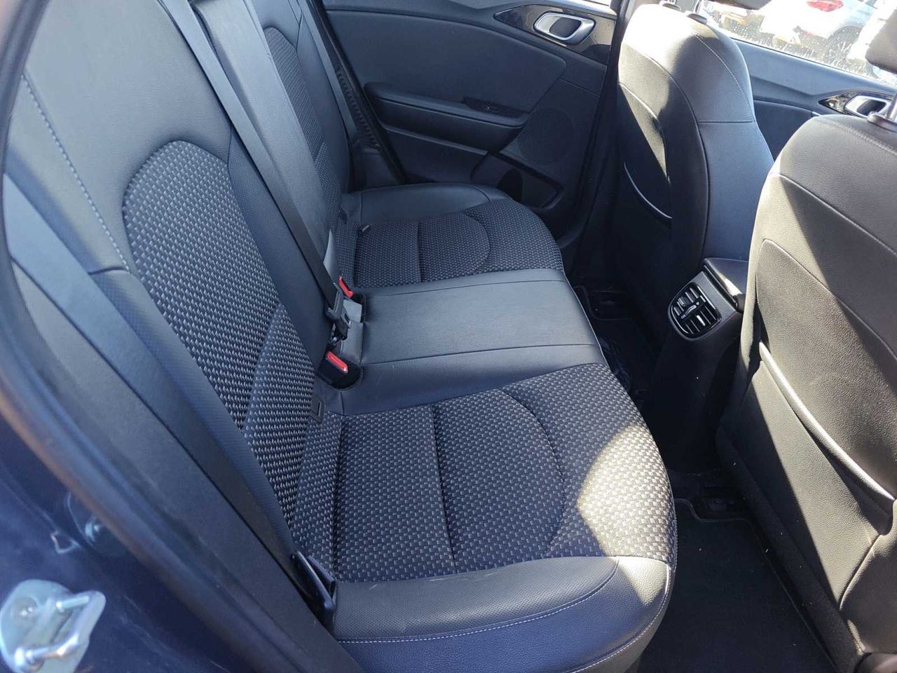 Kia XCeed 1.6 GDi PHEV 104kW (141CV) eDrive - Foto 8