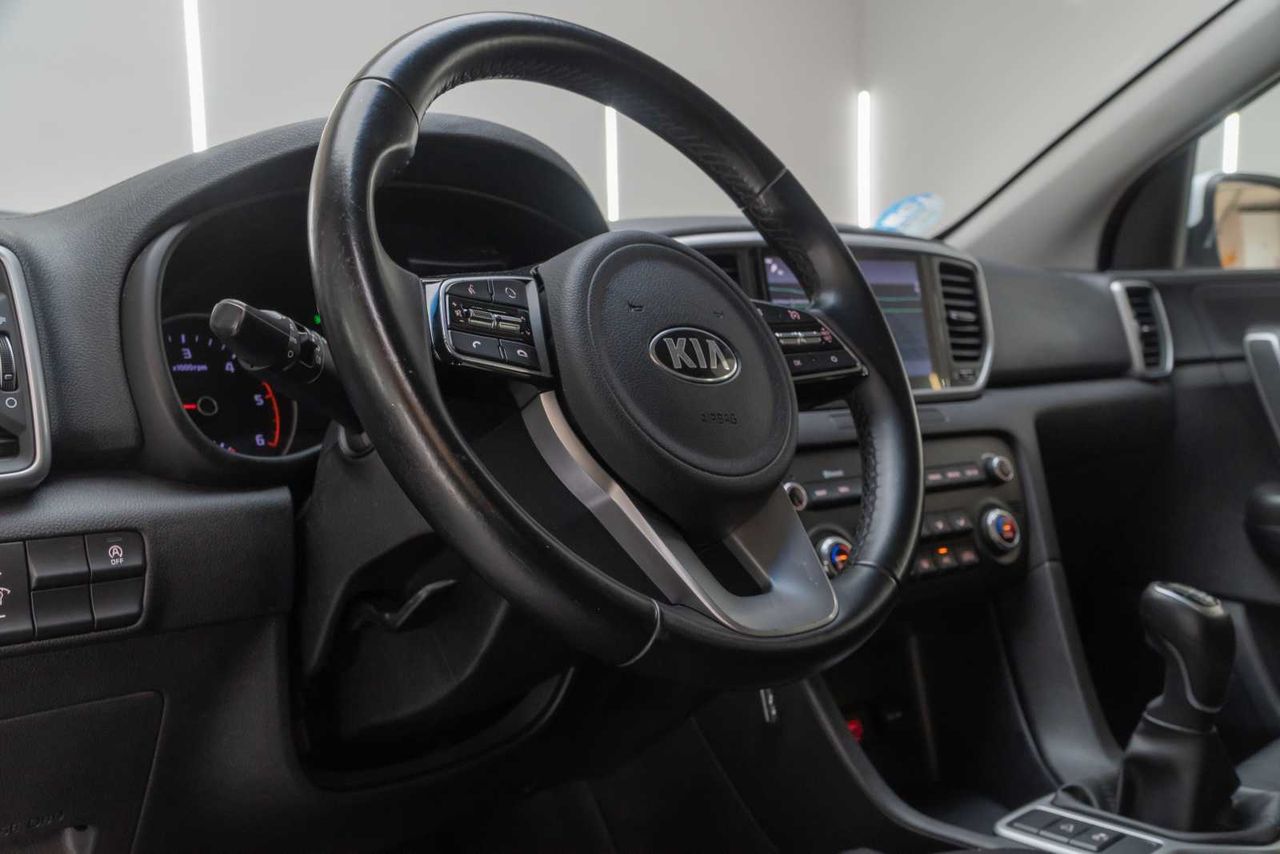 Kia Sportage 1.6 MHEV Business 100kW (136CV) 4x2  - Foto 12