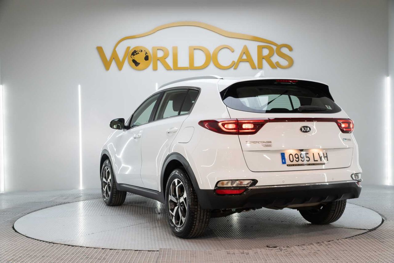 Kia Sportage 1.6 MHEV Business 100kW (136CV) 4x2  - Foto 8