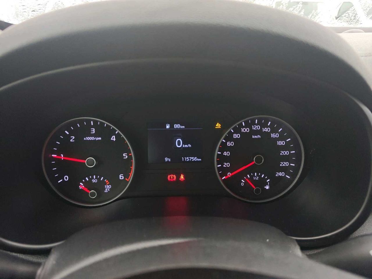 Kia Sportage 1.6 MHEV Business 100kW (136CV) 4x2  - Foto 4