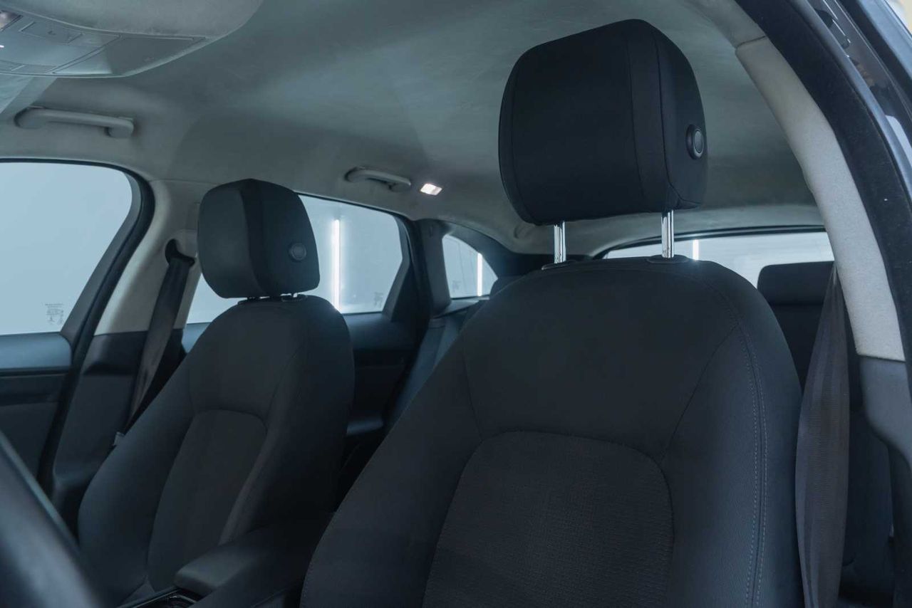 Jaguar F-Pace 2.0L i4D 132kW Pure Auto  - Foto 18