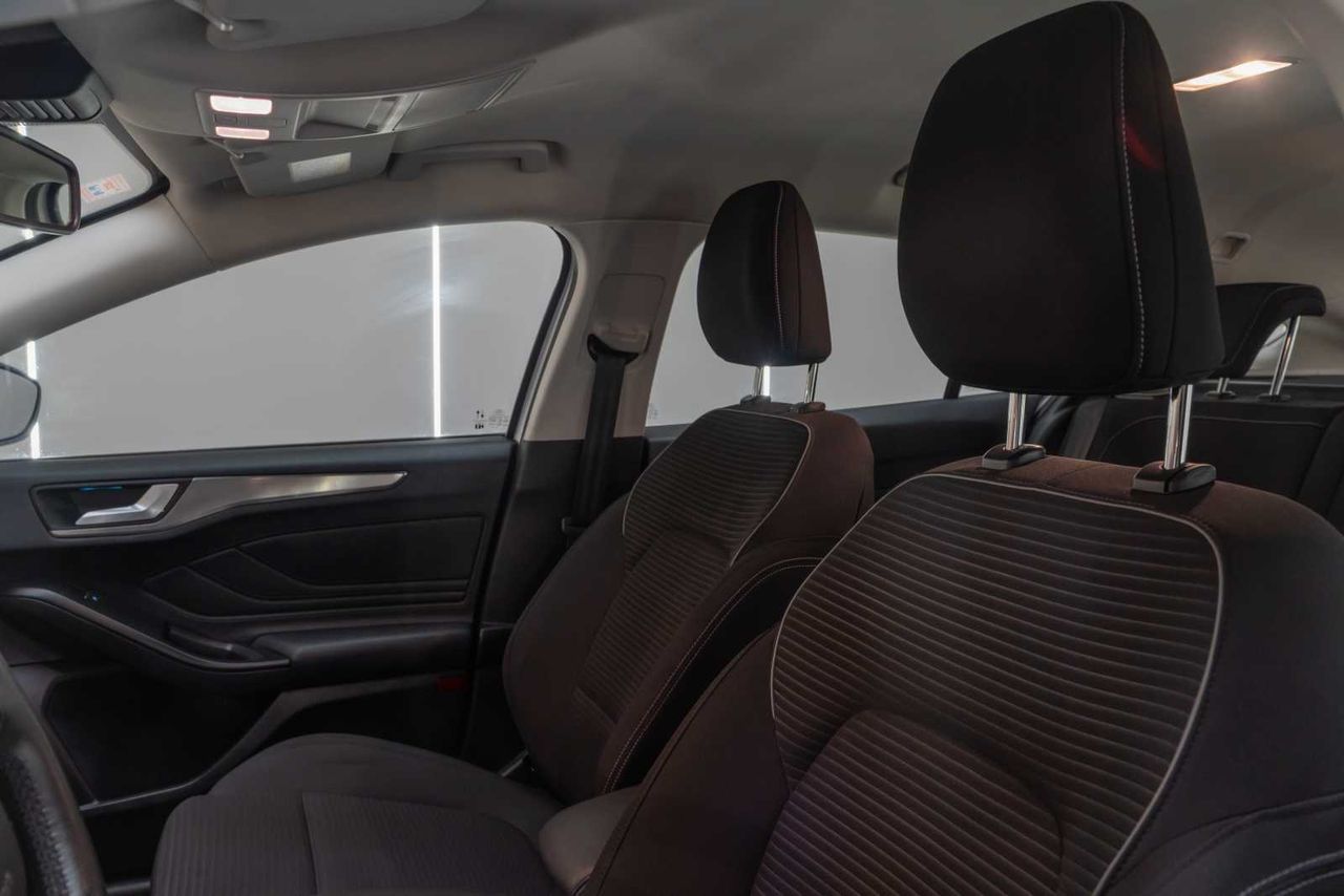 Ford Focus 2.0 Ecoblue 110kW Titanium Auto Sportbr.  - Foto 17