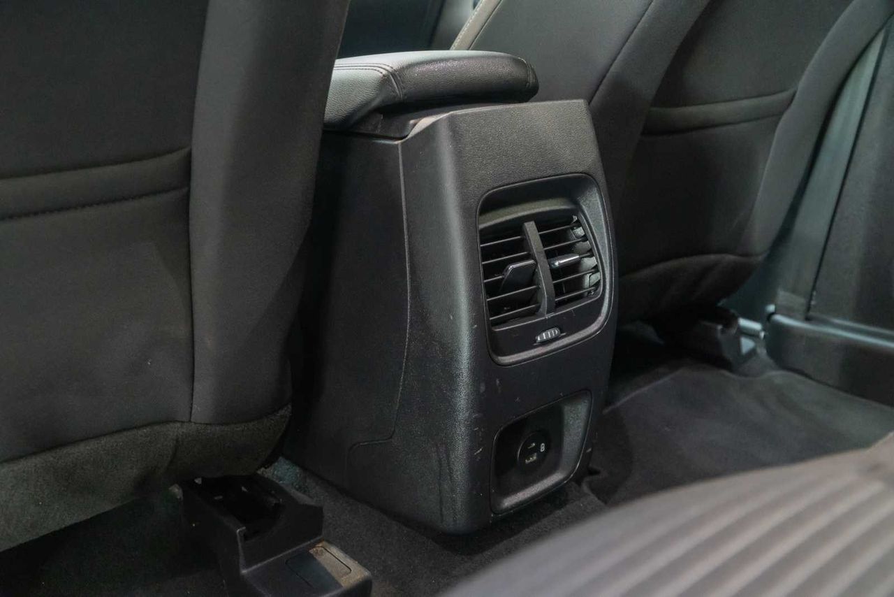 Ford Kuga Titanium 2.5 Duratec FHEV 140kW Auto  - Foto 19