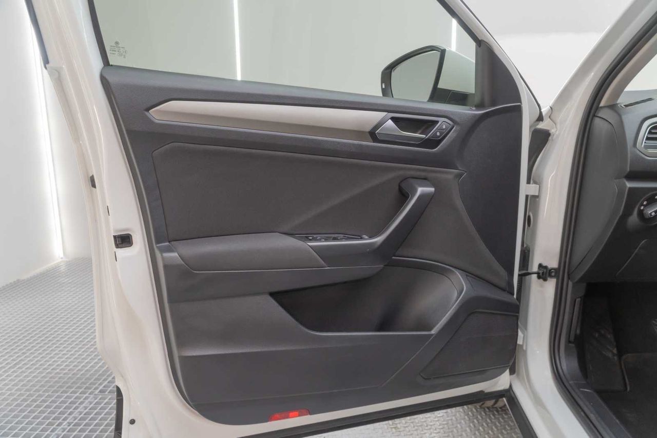 Volkswagen T-Roc Advance 1.0 TSI 81kW (110CV)  - Foto 18