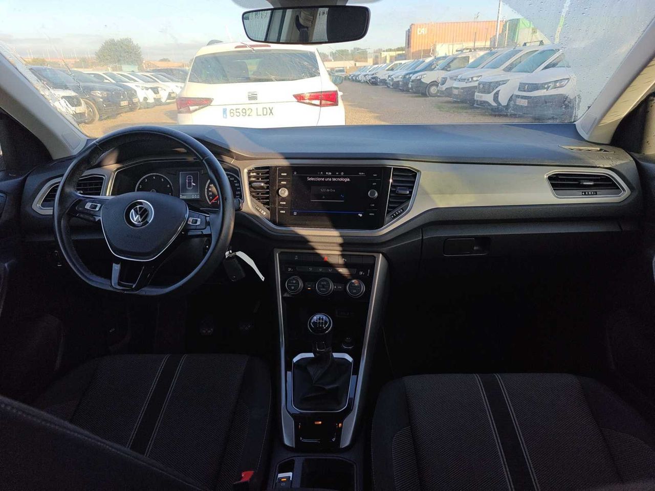 Volkswagen T-Roc Advance 1.0 TSI 81kW (110CV)  - Foto 5