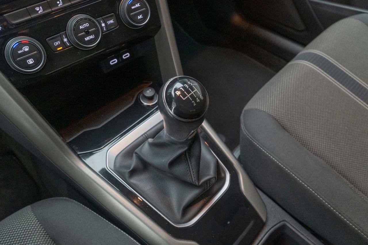 Volkswagen T-Roc Advance 1.0 TSI 81kW (110CV)  - Foto 15