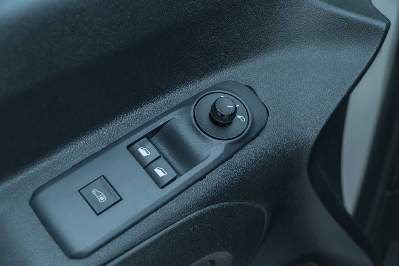 Citroën Berlingo talla m bluehdi 100 control  - Foto 16