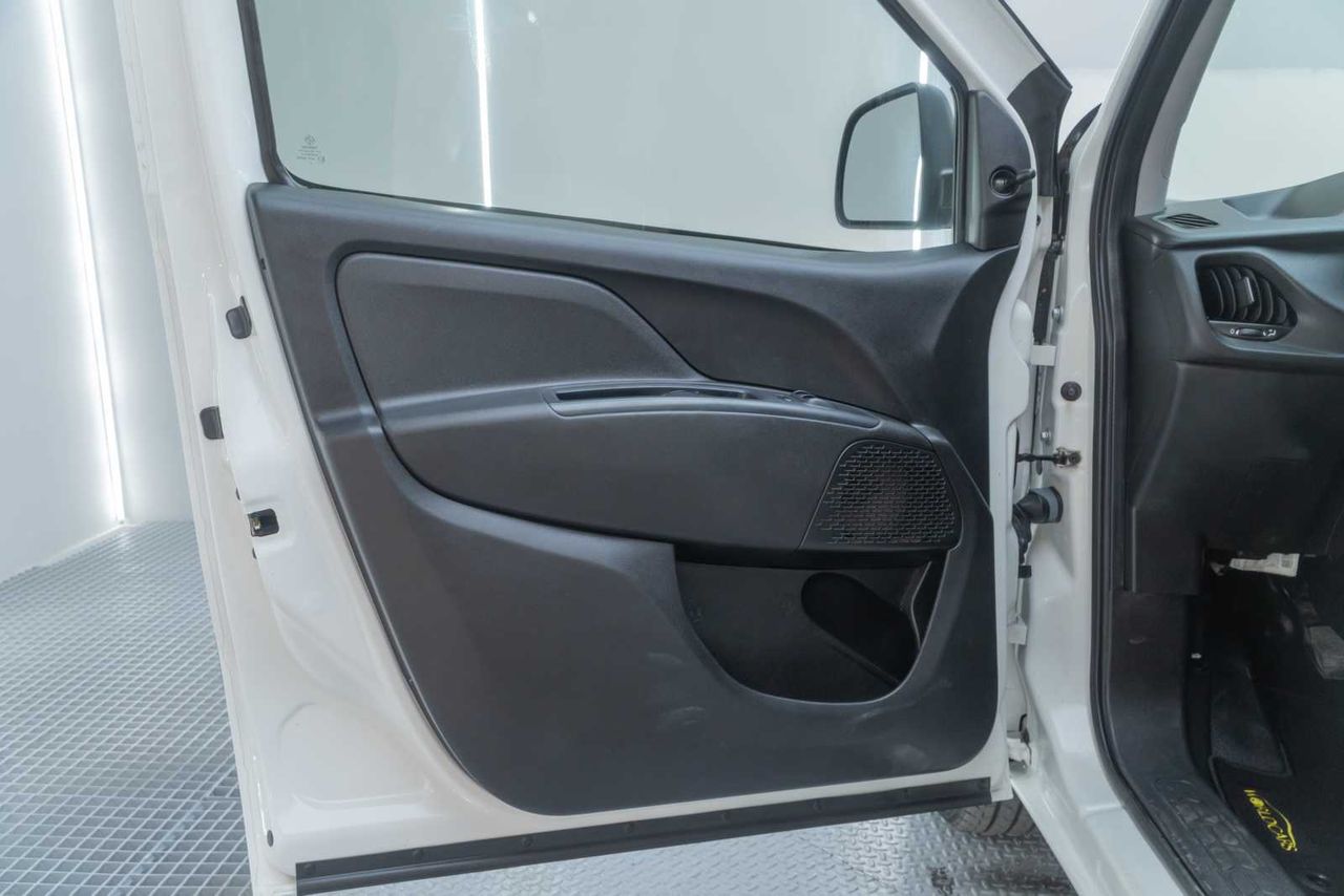Fiat Doblò cargo base 1.6 mjet 66kw (90cv)  - Foto 19