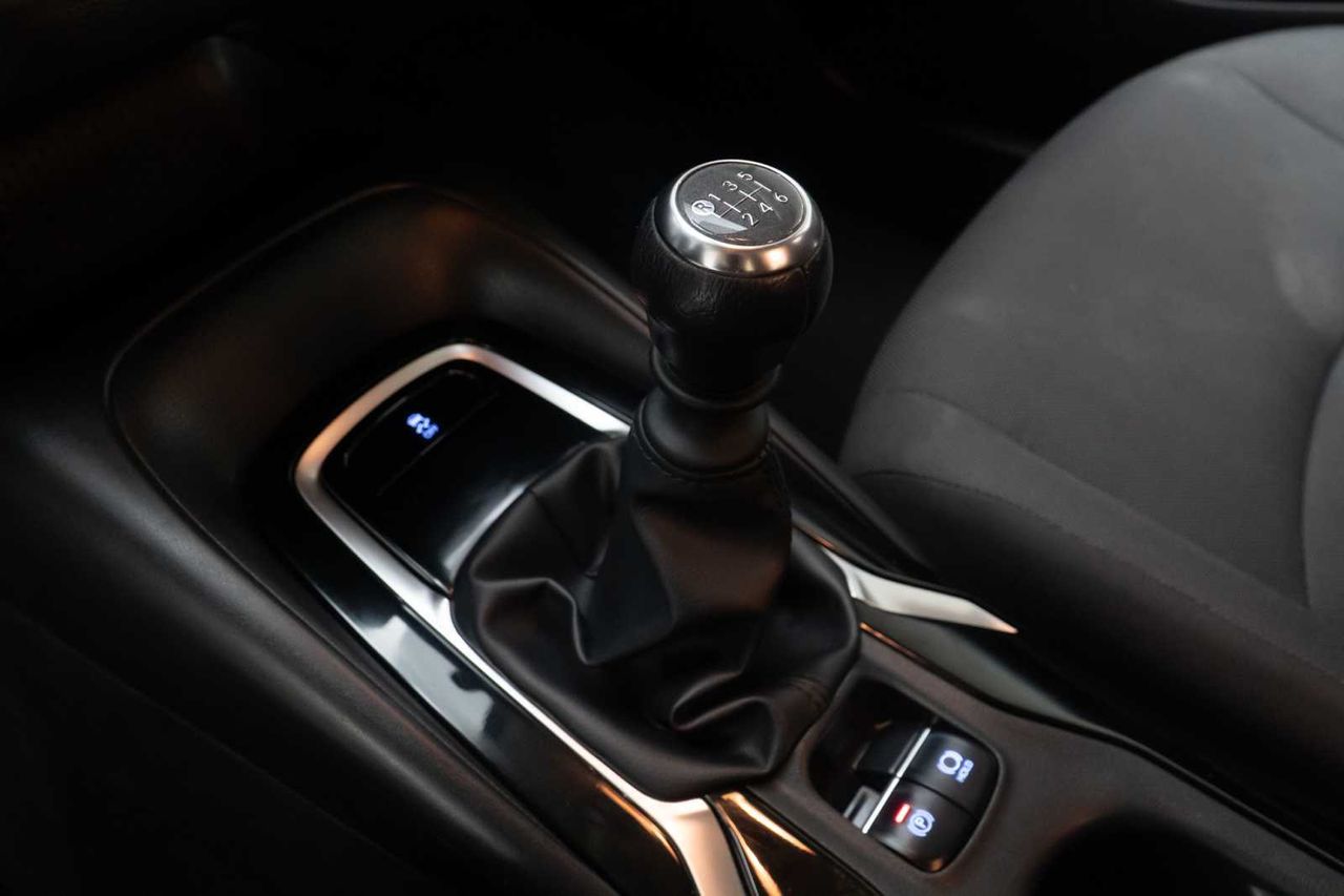 Toyota Corolla  sedán 1.5 active - Foto 18