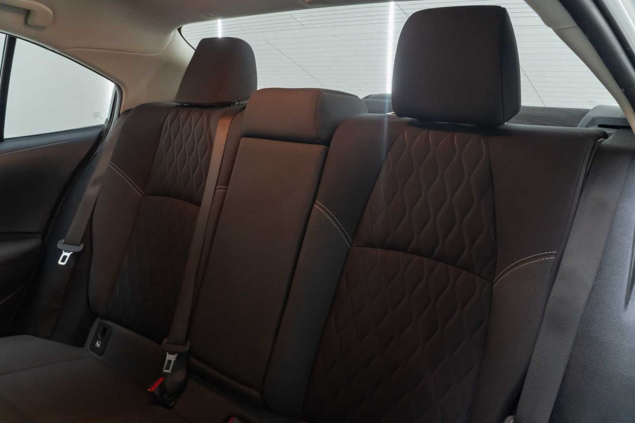 Toyota Corolla  sedán 1.5 active - Foto 23