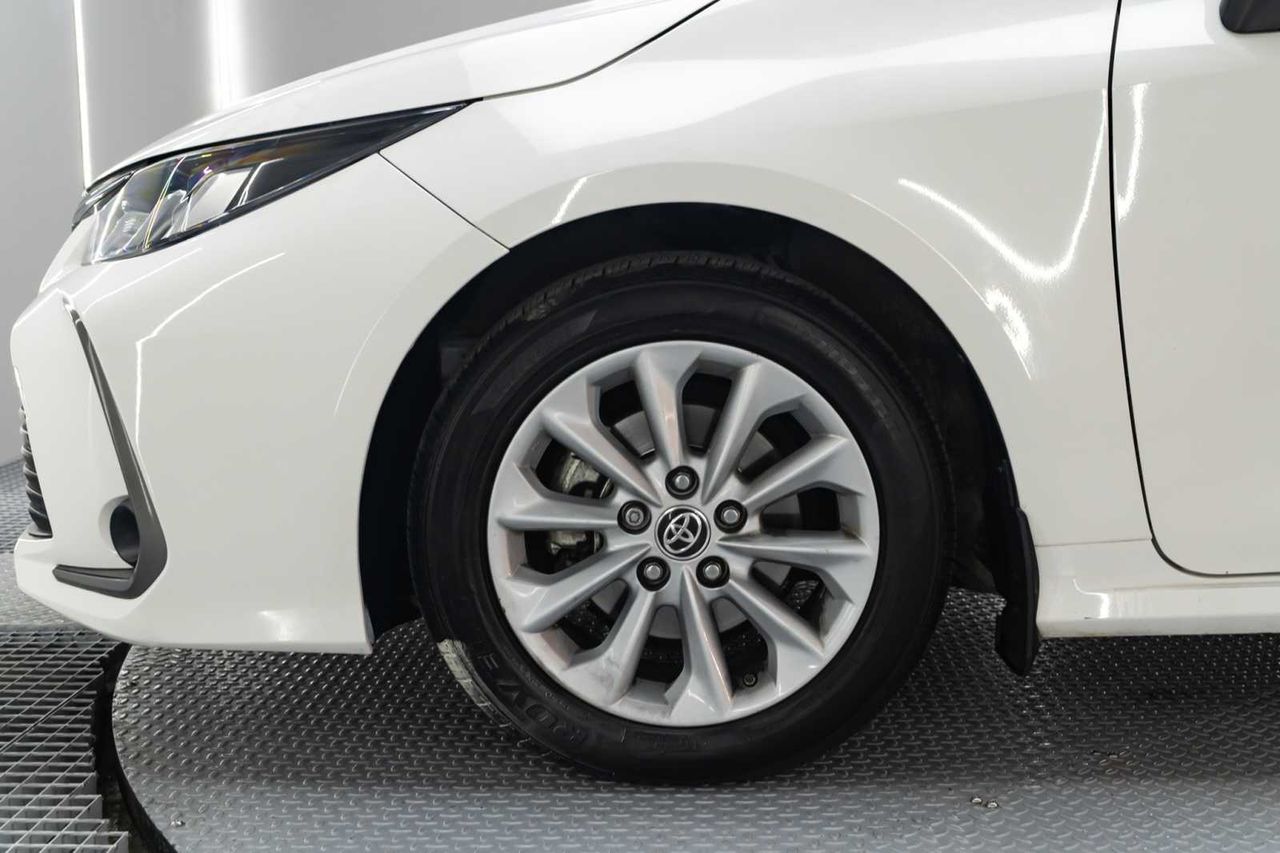 Toyota Corolla  sedán 1.5 active - Foto 25