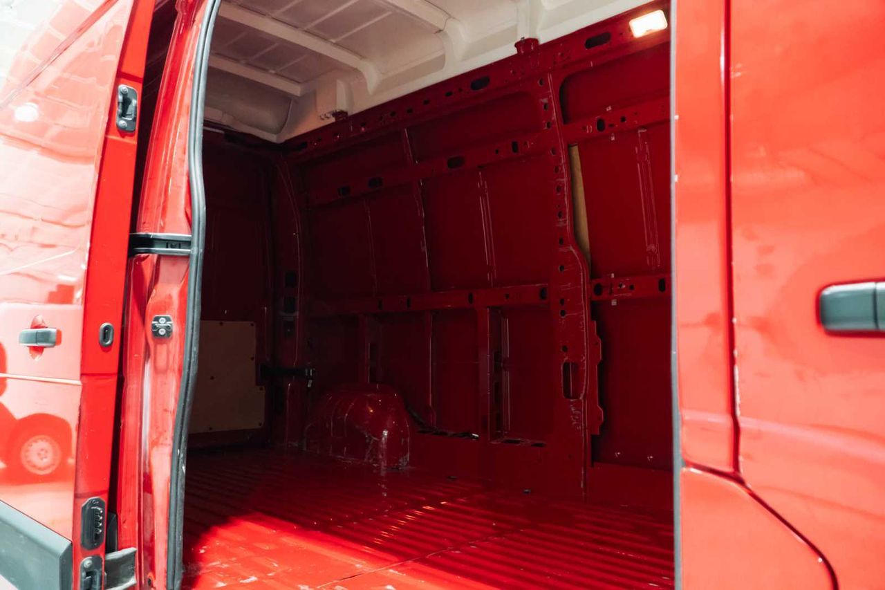 Renault Master furgón t l3h3 3500 e 125kw tt bvr  - Foto 9