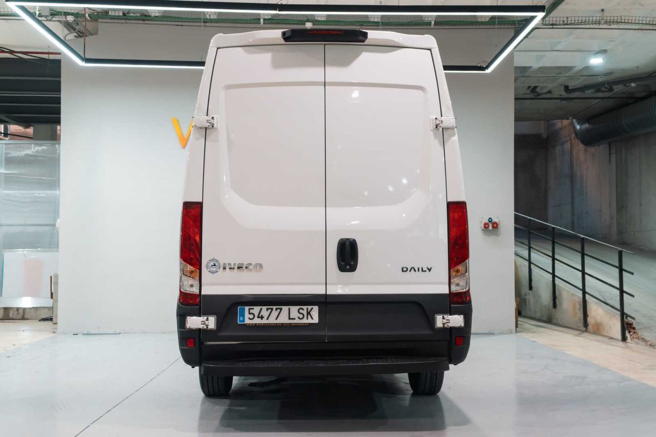 Iveco Daily 2.3 td 35s 14 v 3520l/h2 12 m3 - Foto 6
