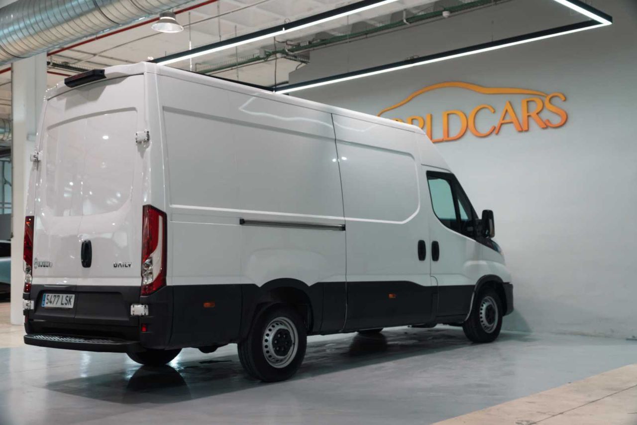 Iveco Daily 2.3 td 35s 14 v 3520l/h2 12 m3 - Foto 5