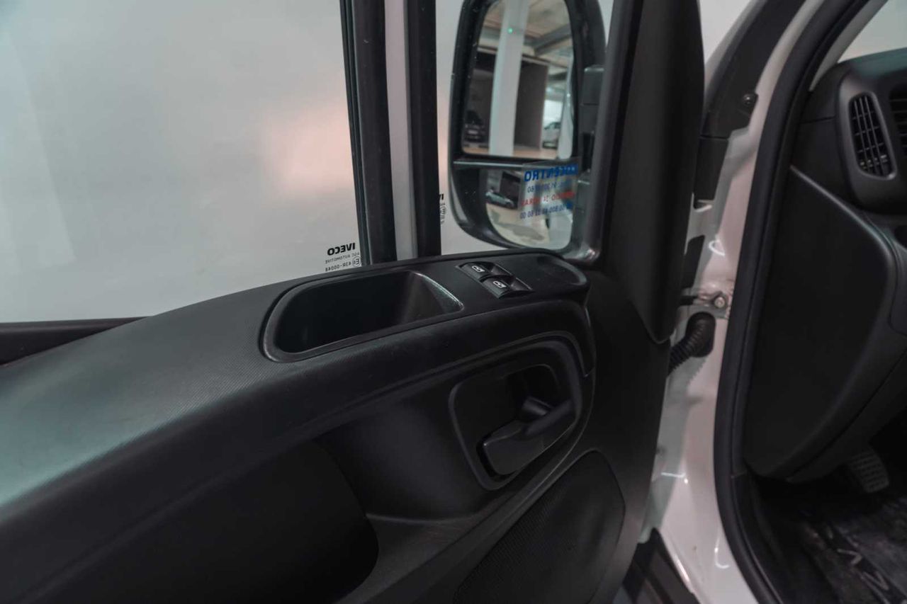 Iveco Daily 2.3 td 35s 14 v 3520l/h2 12 m3 - Foto 19