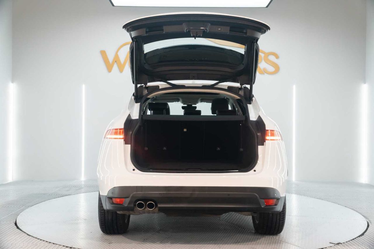 Jaguar F-Pace - Foto 8