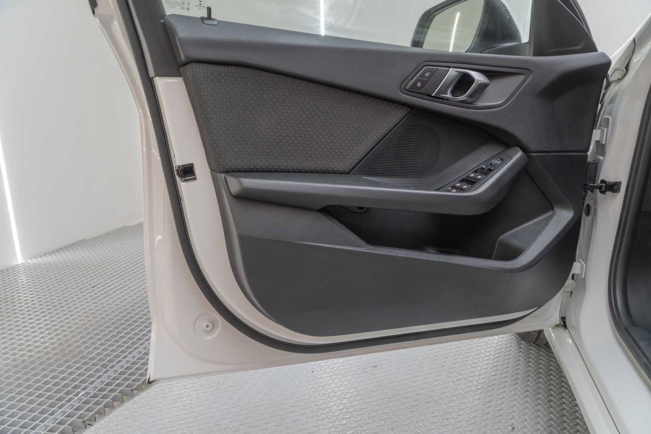BMW Serie 1 118i - Foto 17