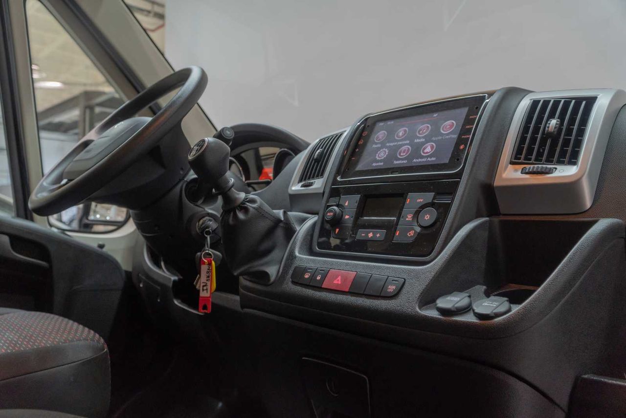 Peugeot Boxer  435 l4 h2 bhdi 121kw (165cv) s&s 6  - Foto 17