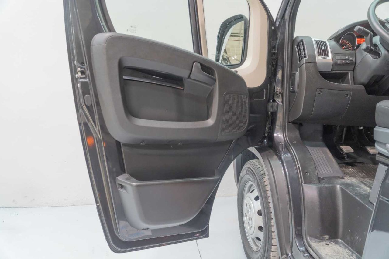 Peugeot Boxer  435 l4 h2 bhdi 121kw (165cv) s&s 6  - Foto 16