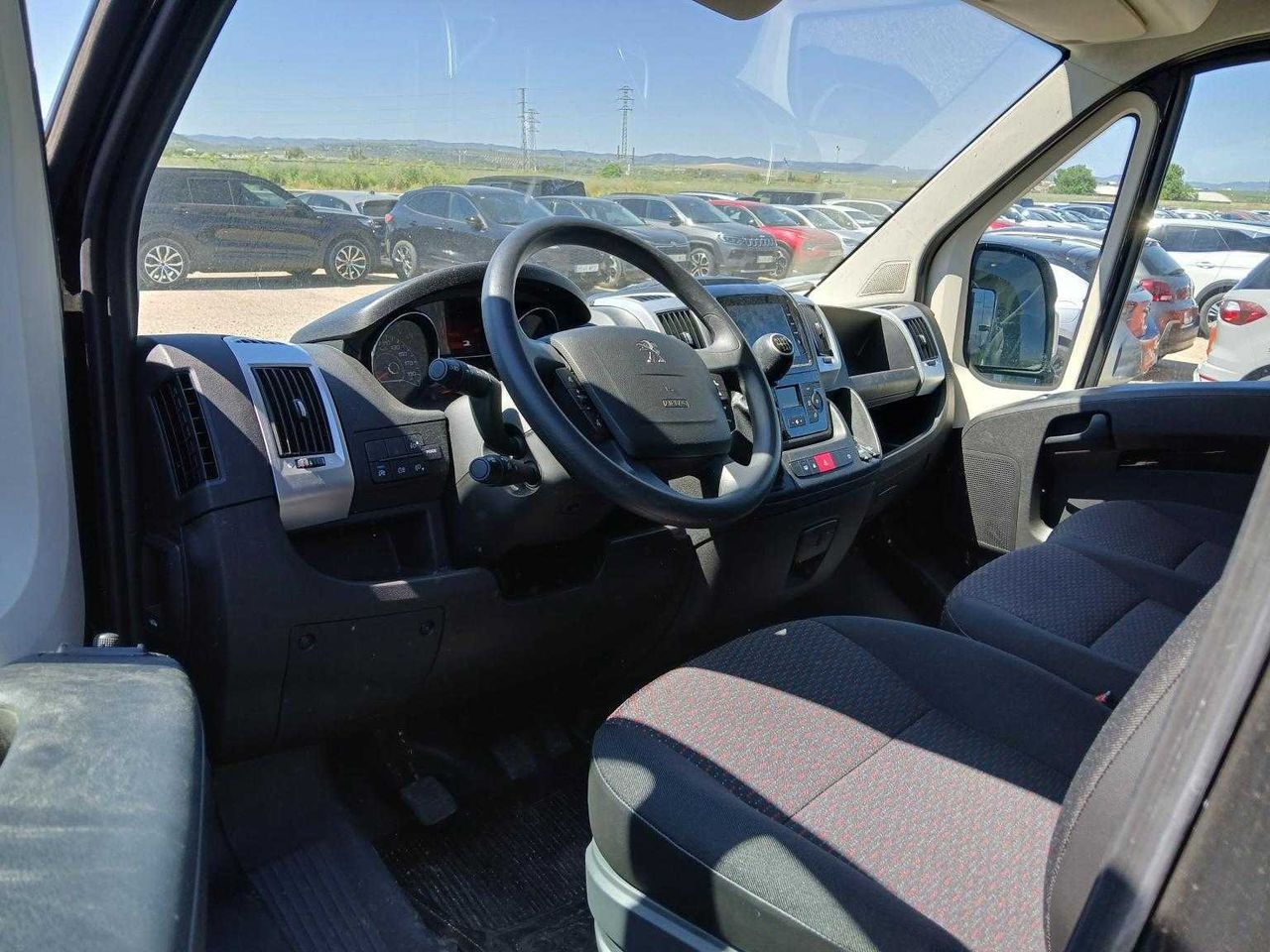 Peugeot Boxer  435 l4 h2 bhdi 121kw (165cv) s&s 6  - Foto 4