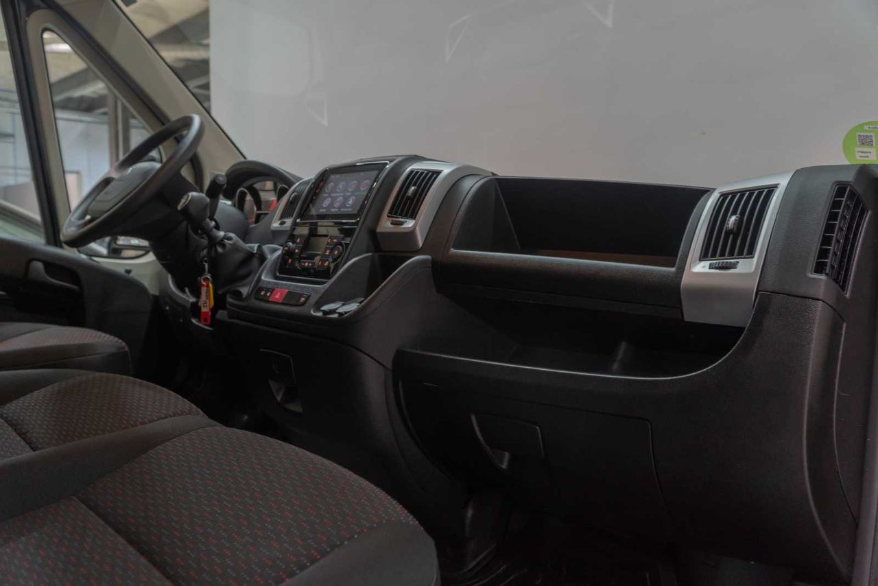 Peugeot Boxer  435 l4 h2 bhdi 121kw (165cv) s&s 6  - Foto 18