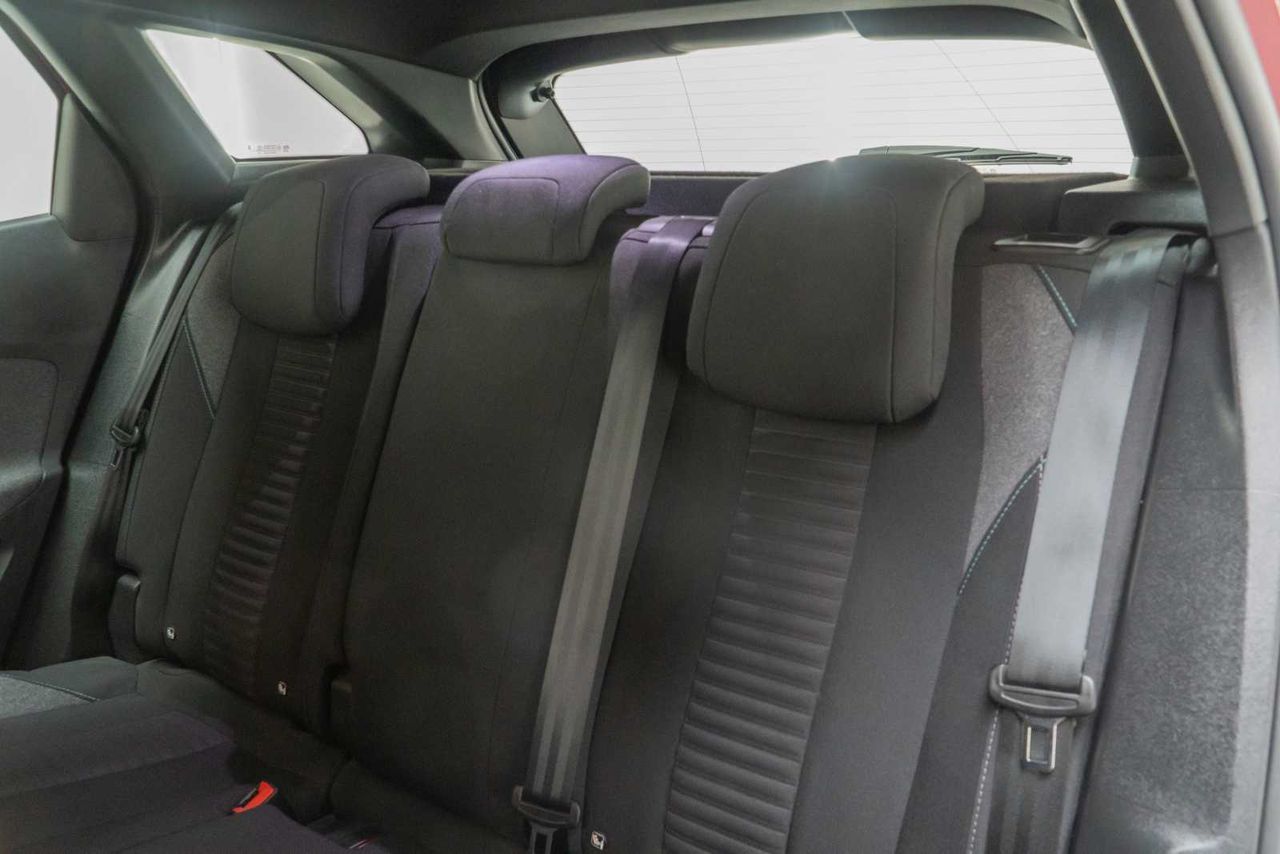 Peugeot 3008 1.5 BlueHDi 96kW Active Pack EAT8  - Foto 19