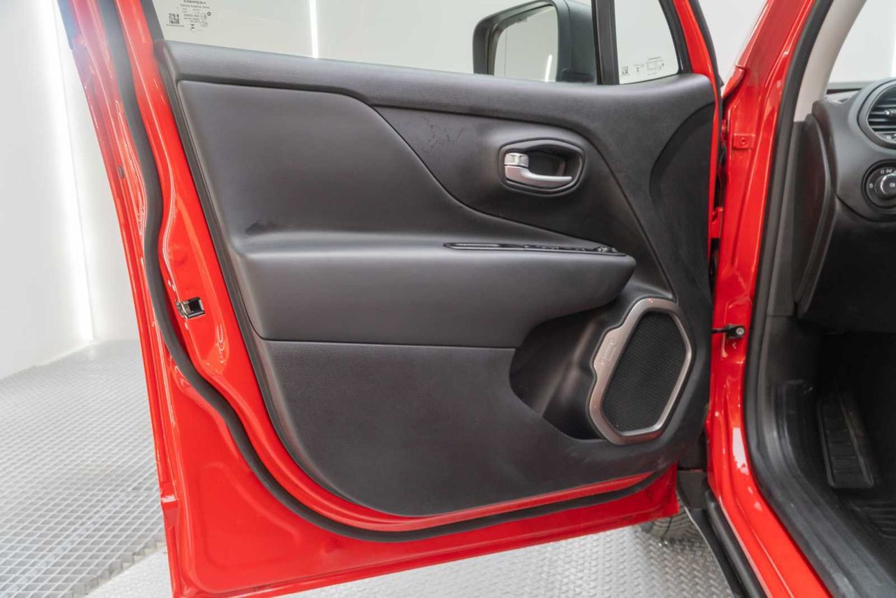 Jeep Renegade eHybrid 1.5 96kW(130CV) Longitude ATX  - Foto 17