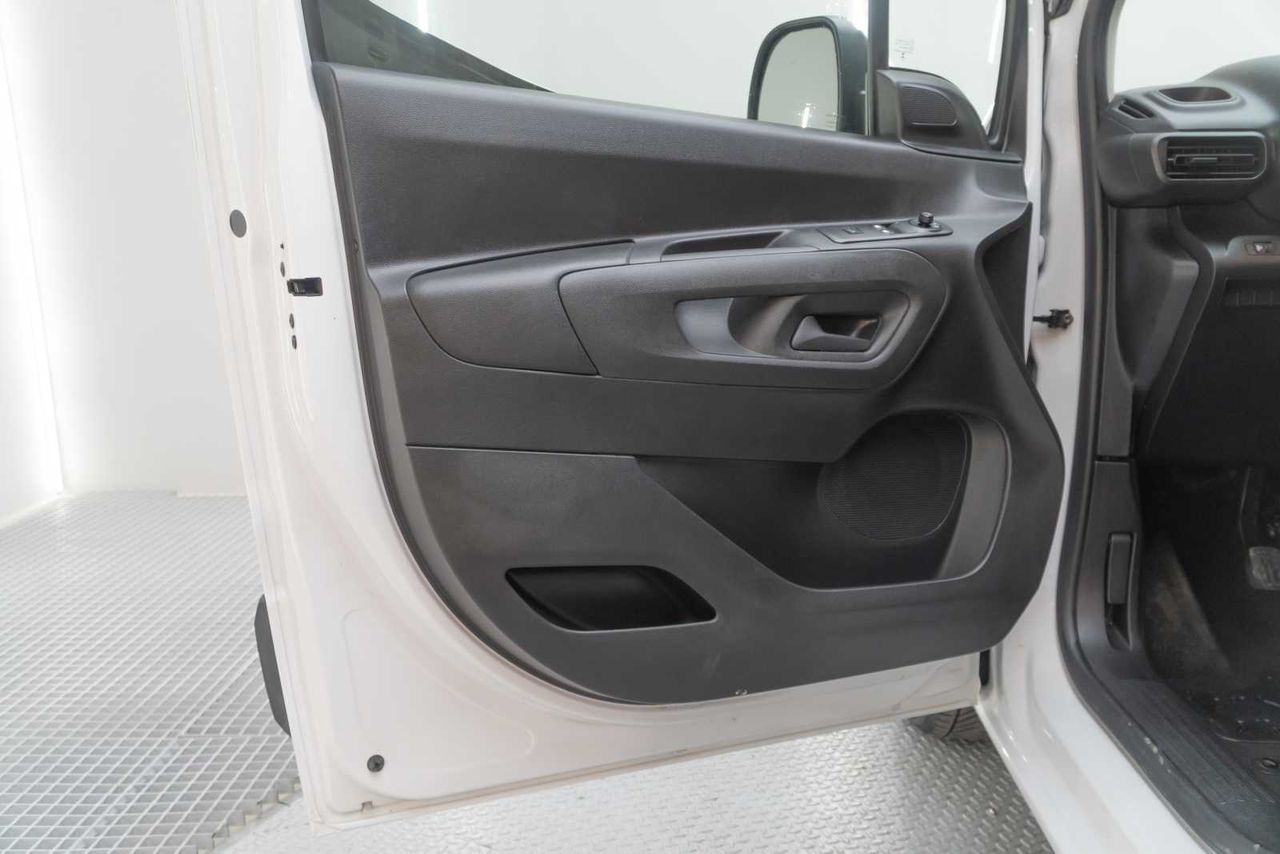 Citroën Berlingo  van  talla m bluehdi 100  - Foto 17