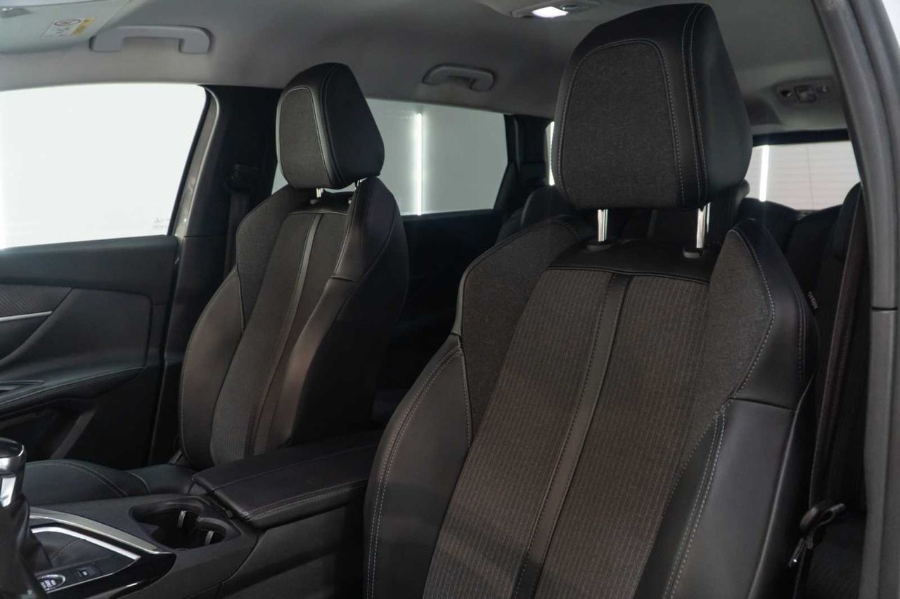 Peugeot 5008 1.5 BlueHDi 96kW (130CV) S&S Allure - Foto 19