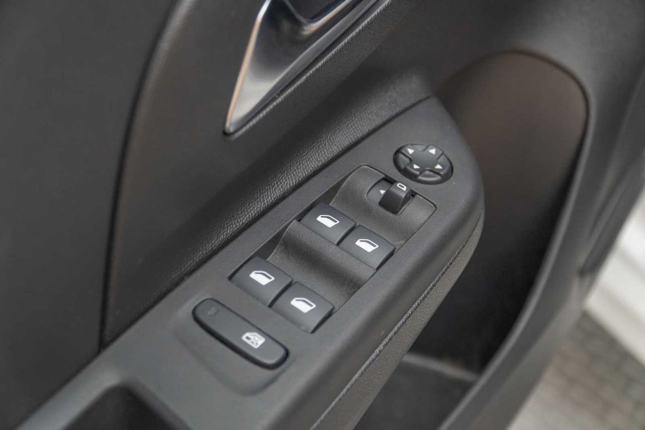 Opel Corsa 1.2T XHL 74kW (100CV) Edition  - Foto 16