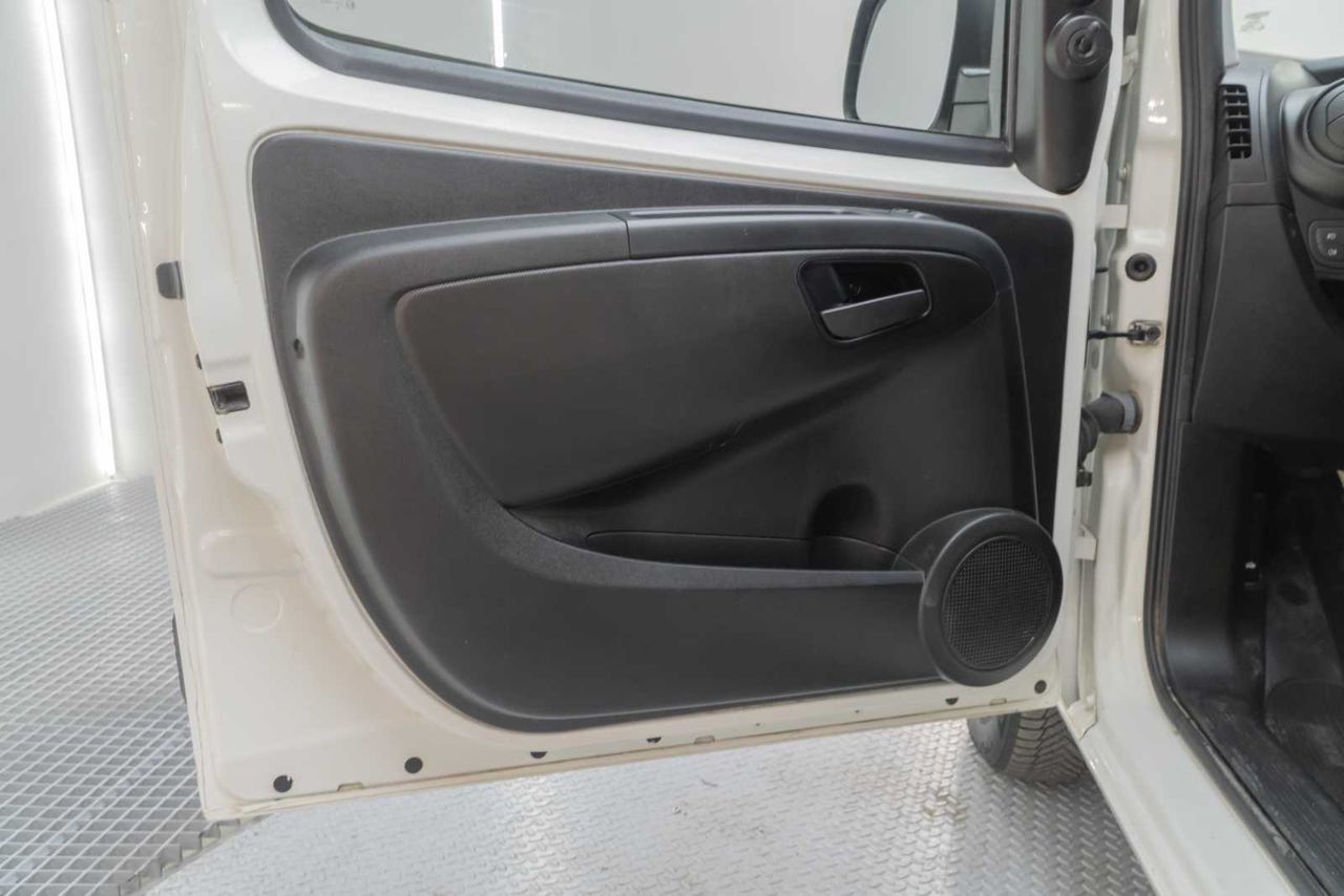 Fiat Fiorino  cargo base n1 1.3 mjet 59 kw (80  - Foto 17