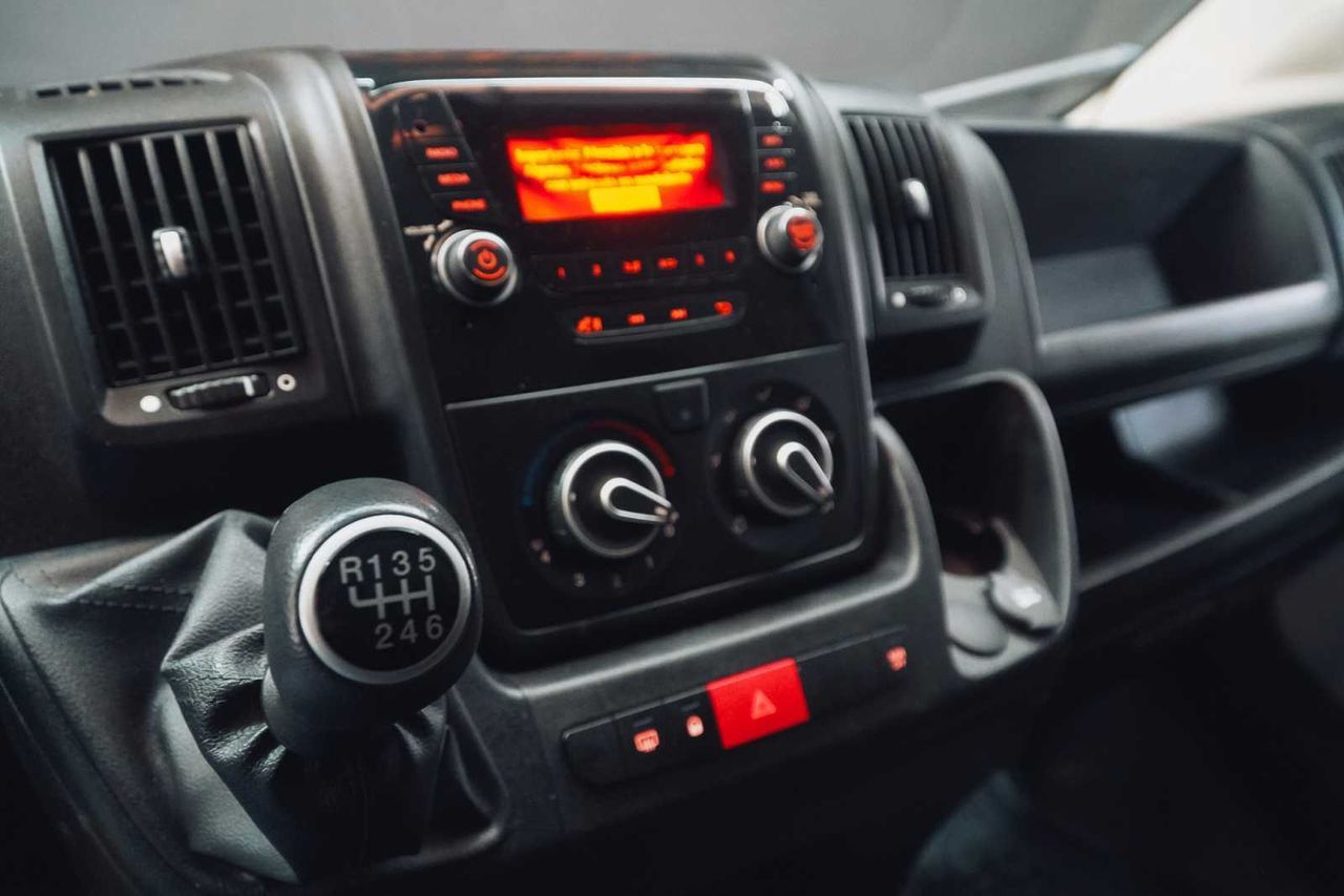 Citroën Jumper bluehdi 103kw (140cv) furgón 35l2h2 - Foto 11