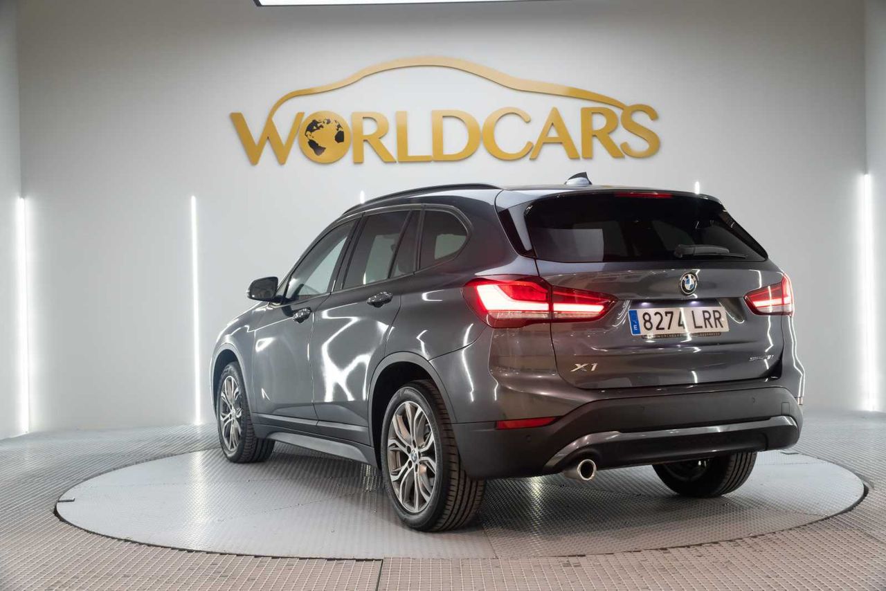 BMW X1 sDrive18i  - Foto 10