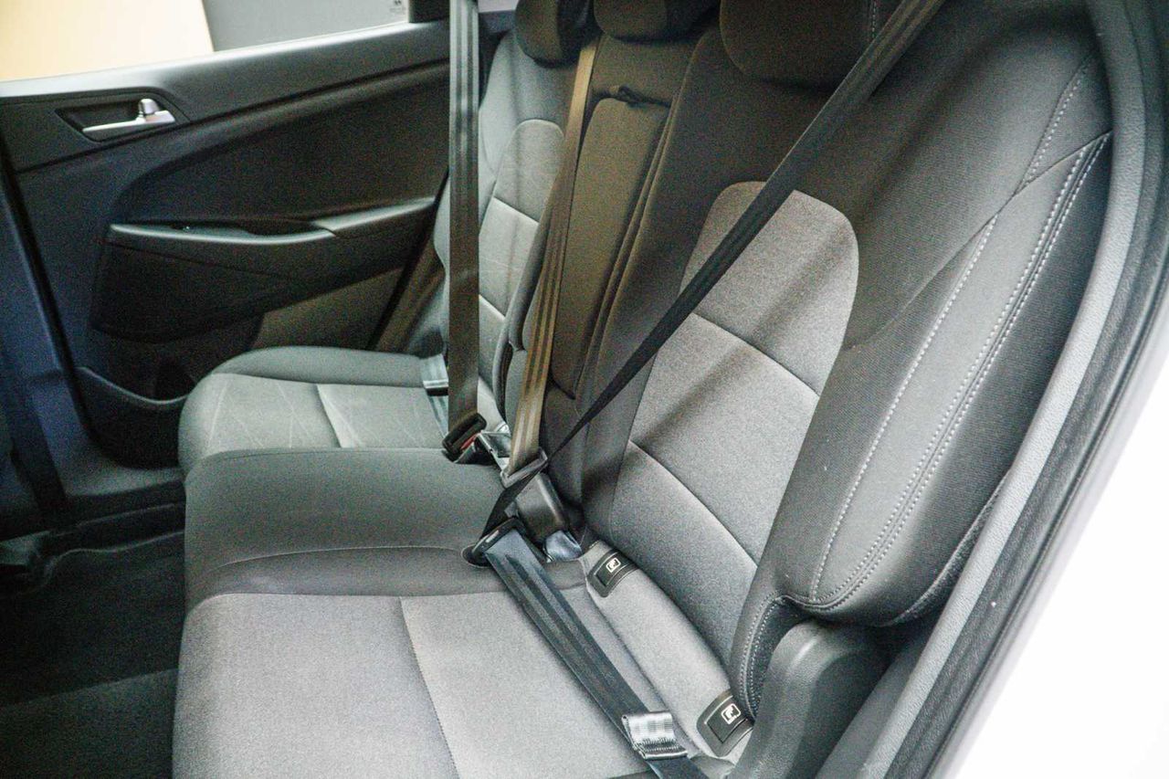 Hyundai Tucson 1.6 CRDI 85kW (116CV) 48V SLE 4X2 - Foto 8