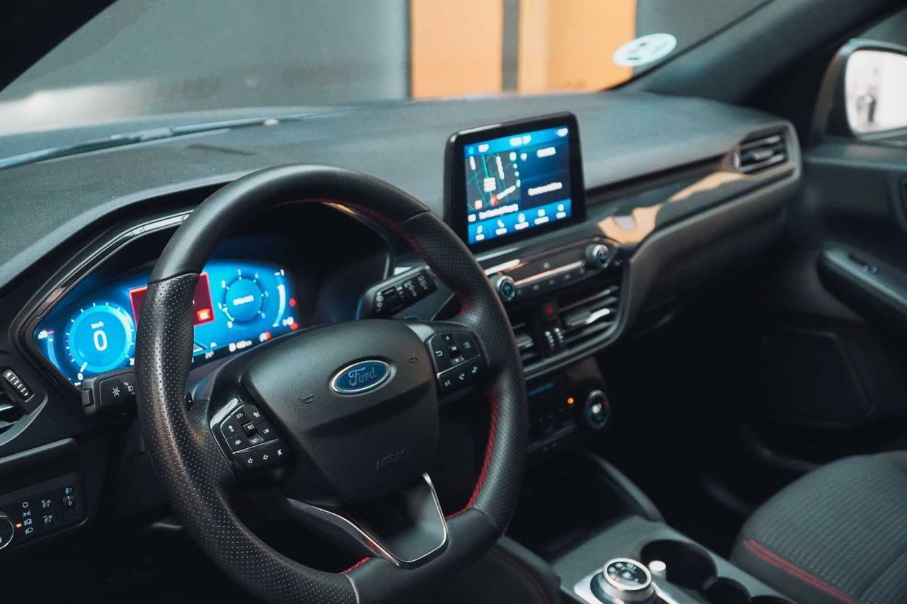 Ford Kuga ST-Line 1.5 EcoBlue 88kW (120CV) Auto - Foto 12