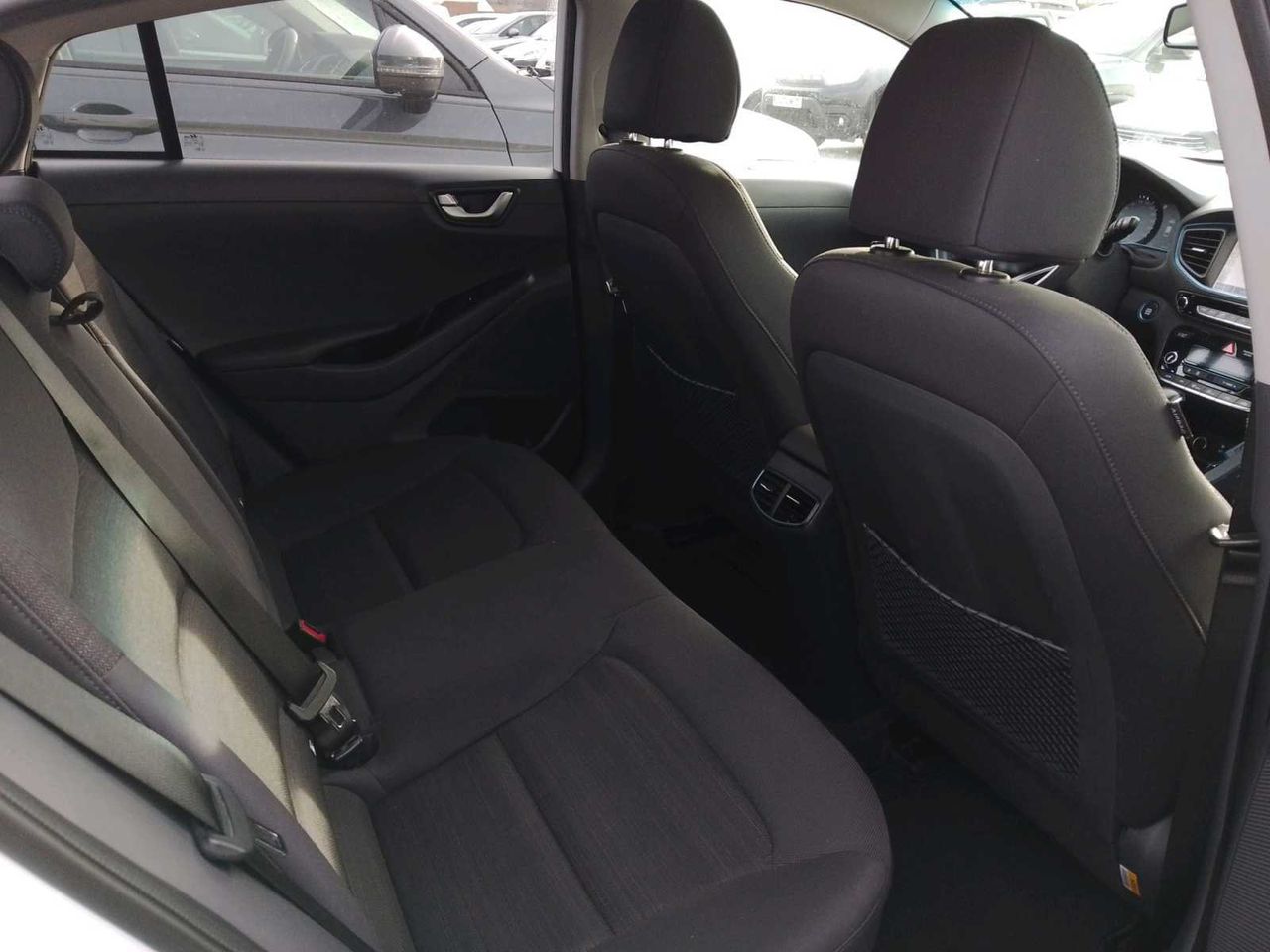 Hyundai IONIQ 1.6 GDI HEV Tecno DCT  - Foto 8