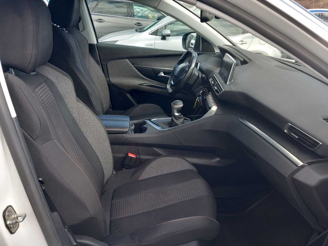 Peugeot 3008 1.2 PURETECH 96KW (130CV) ACTIVE S&S - Foto 4