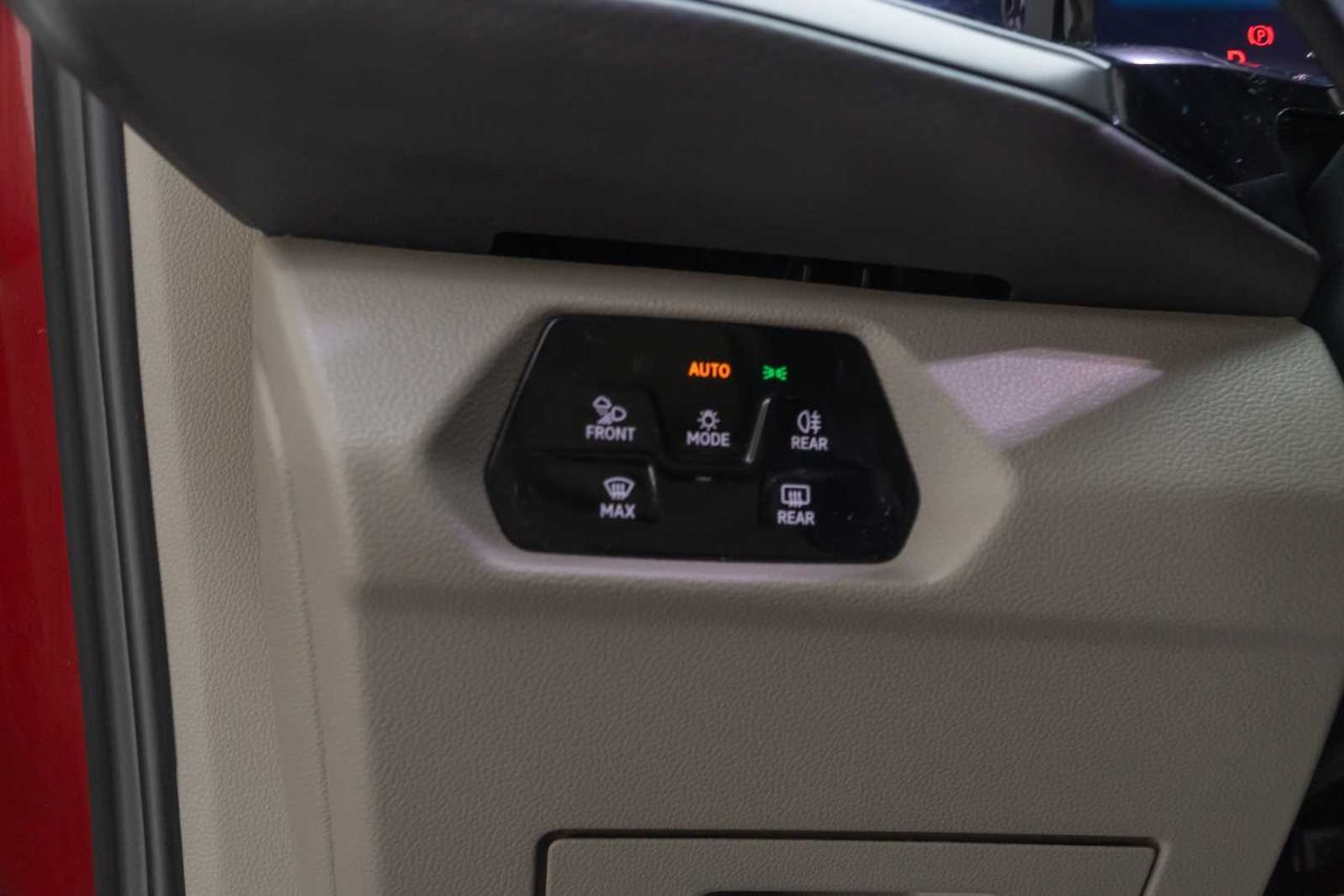 Volkswagen Multivan 2.0 TDI 110kW (150CV) DSG B.Corta  - Foto 17